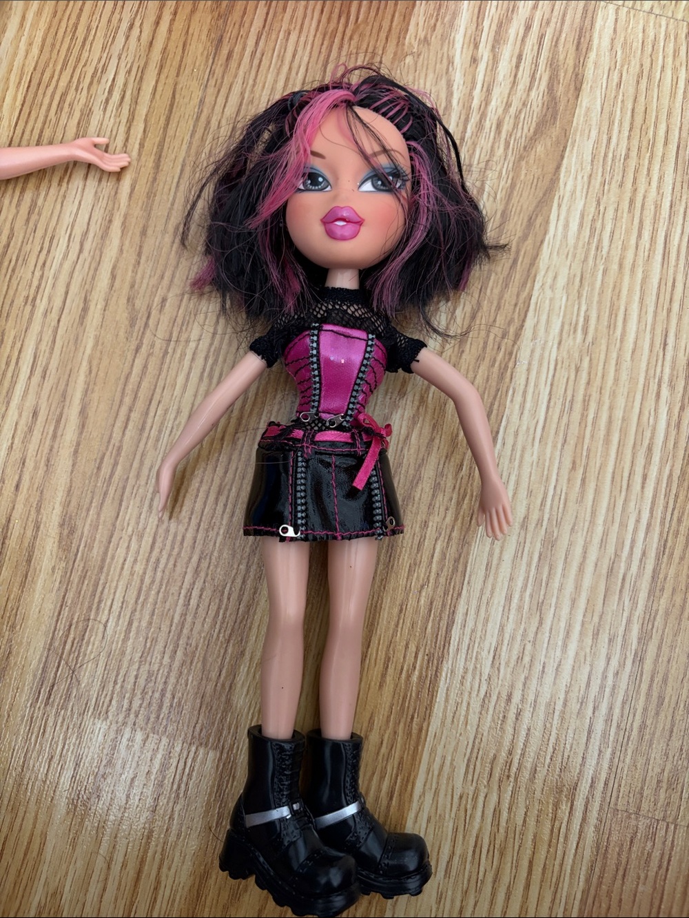 BRATZ doll really rock Jade